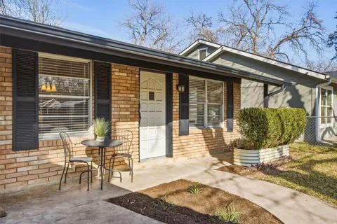 $484,000 | 3206 Goodwin Avenue, Austin, TX 78702