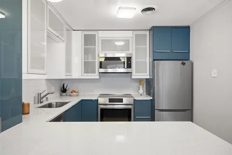 $484,000 | 3206 Goodwin Avenue, Austin, TX 78702