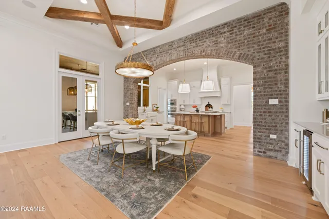 $1,199,000 | 202 Winding Wood Lane, Lafayette, LA 70508