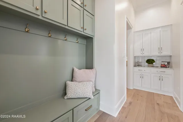 $1,199,000 | 202 Winding Wood Lane, Lafayette, LA 70508