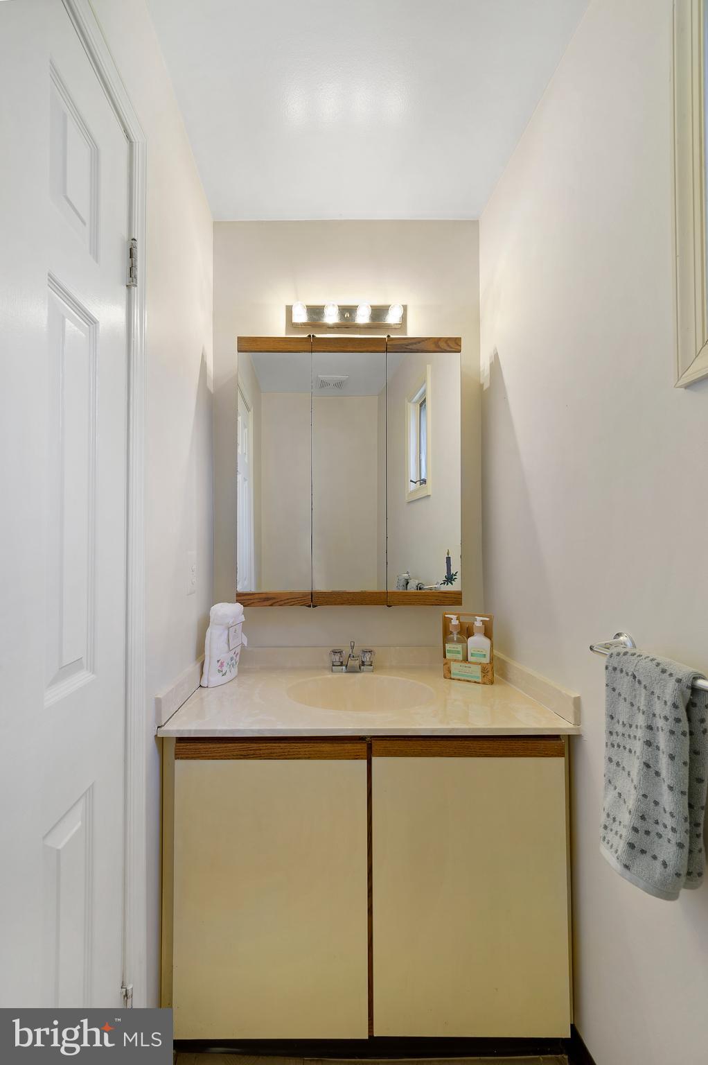 18 Homecrest Court Silver Spring, MD 20906 - Photo 16 of 31 Half Bath Two on Main Level