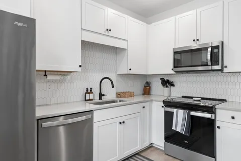 $479,900 | 332 Douglas Avenue, Nashville, TN 37207