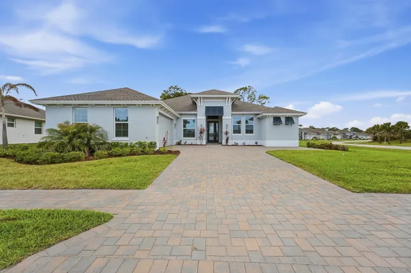 $3,500 | 6391 High Pointe Circle, Vero Beach, FL 32967