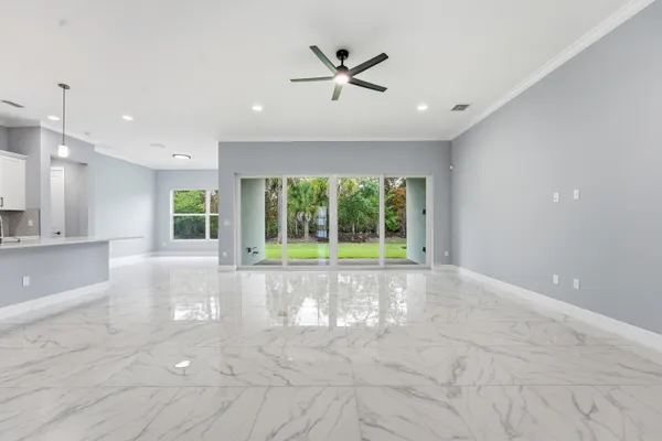 $3,500 | 6391 High Pointe Circle, Vero Beach, FL 32967