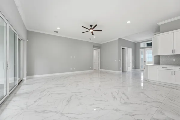 $3,500 | 6391 High Pointe Circle, Vero Beach, FL 32967