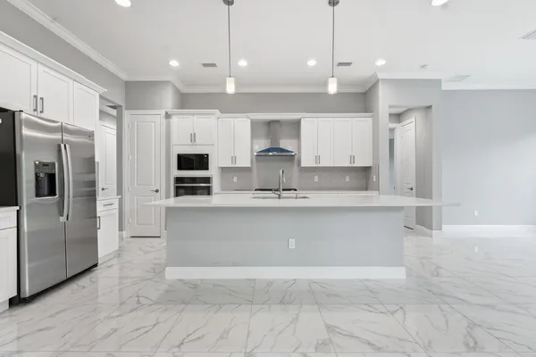 $3,500 | 6391 High Pointe Circle, Vero Beach, FL 32967