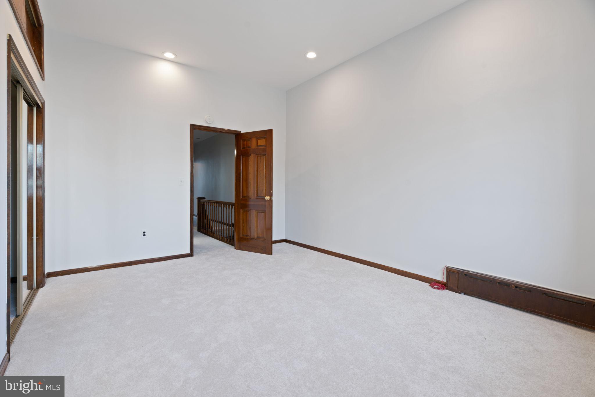 2426 South 20th Street Philadelphia, PA 19145 - Photo 18 of 31