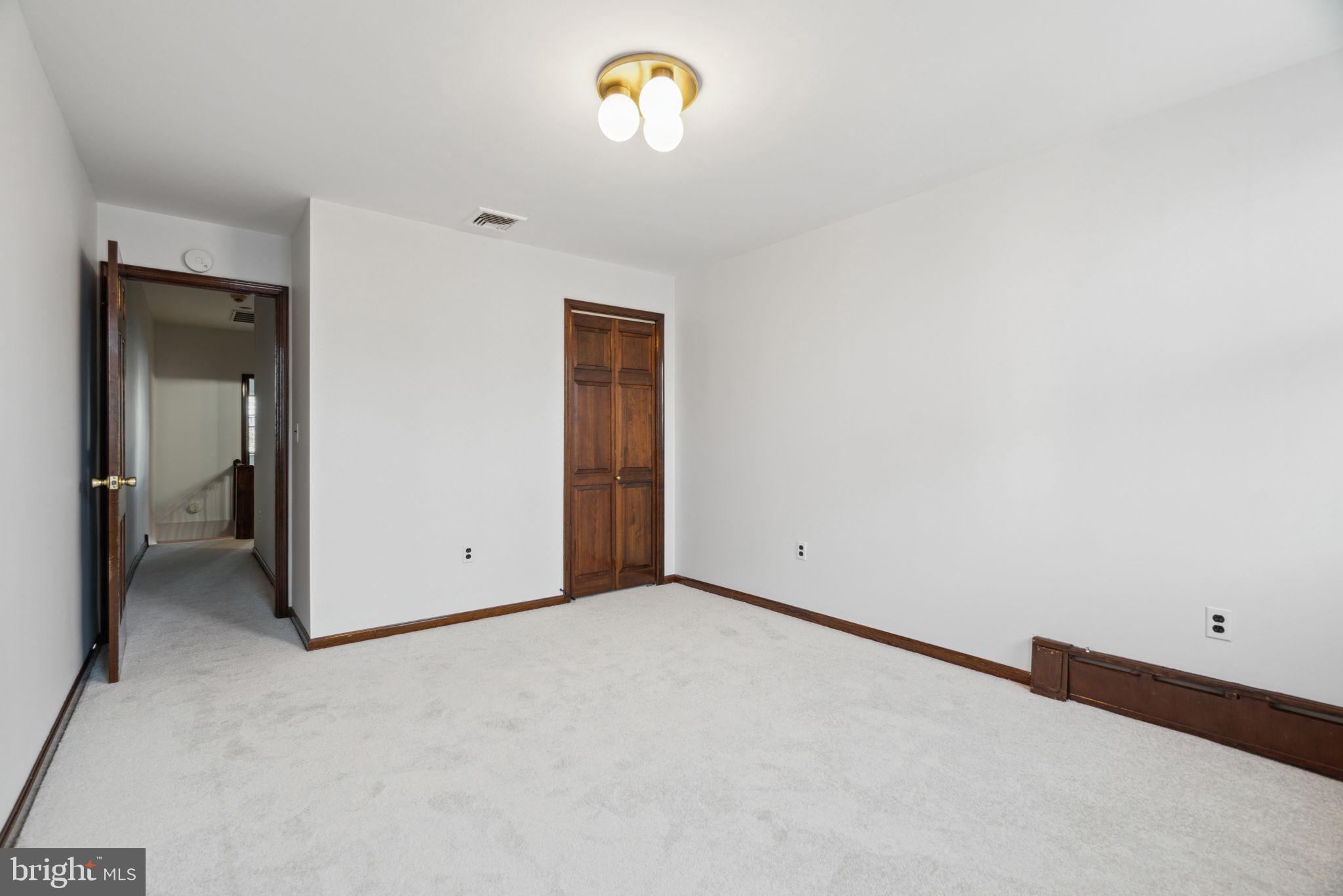 2426 South 20th Street Philadelphia, PA 19145 - Photo 20 of 31