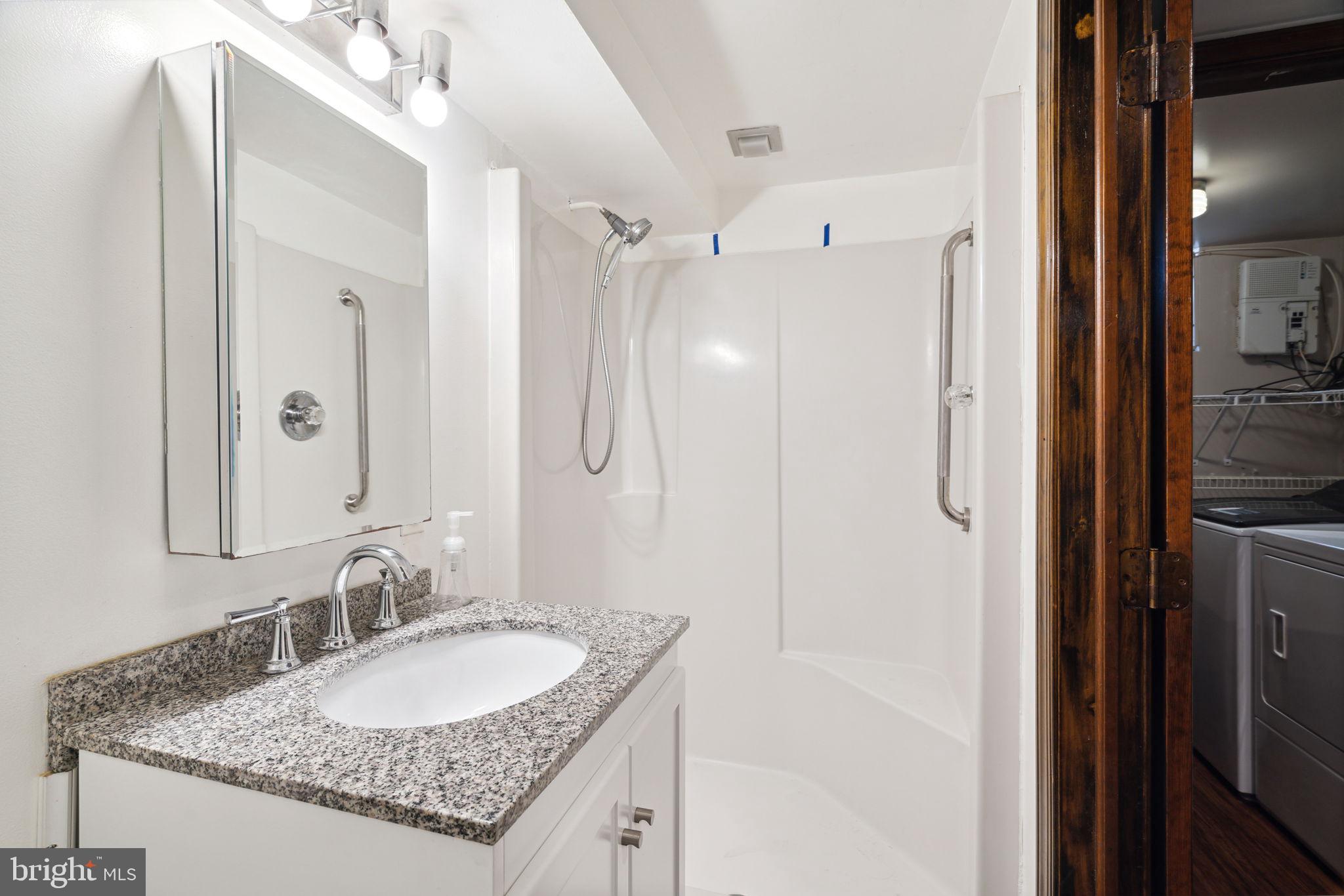 2426 South 20th Street Philadelphia, PA 19145 - Photo 29 of 31