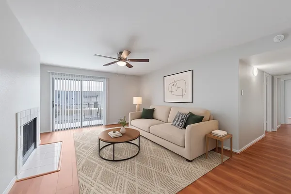 $79,000 | 6633 West Airport Boulevard, Unit 1106, Houston, TX 77035