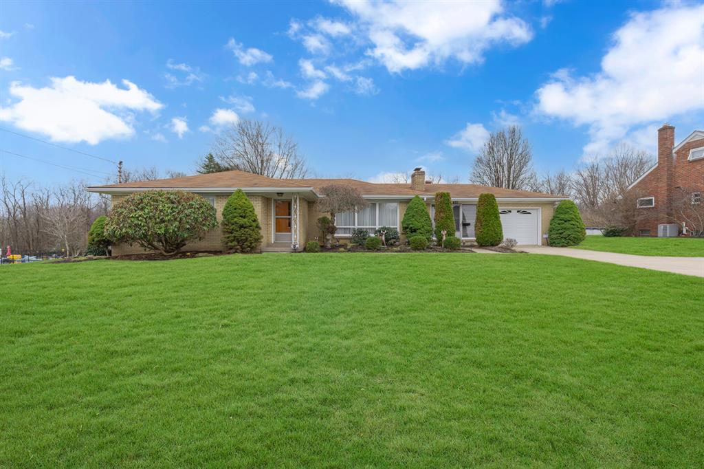 452 Center Grange Road Monaca, PA 15061 - Photo 1 of 34 WELCOME HOME!