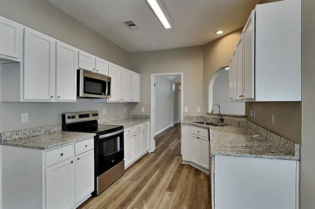 $2,175 | 4816 Grainger Trail, Fort Worth, TX 76137