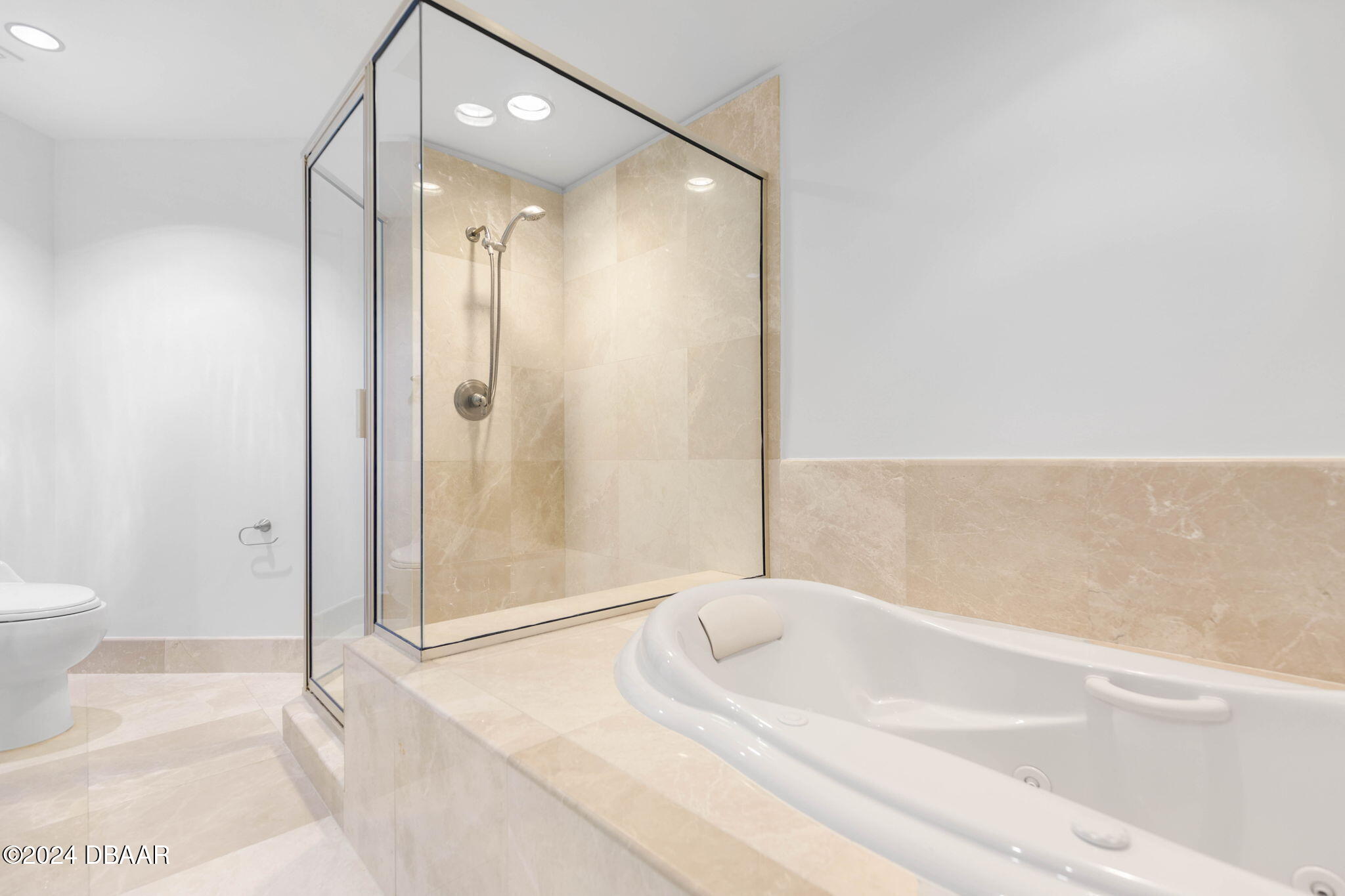 231 Riverside Drive, Unit 12091 Daytona Beach, FL 32117 - Photo 54 of 102 40-web-or-mls-231 Riverside Dr #1209-40