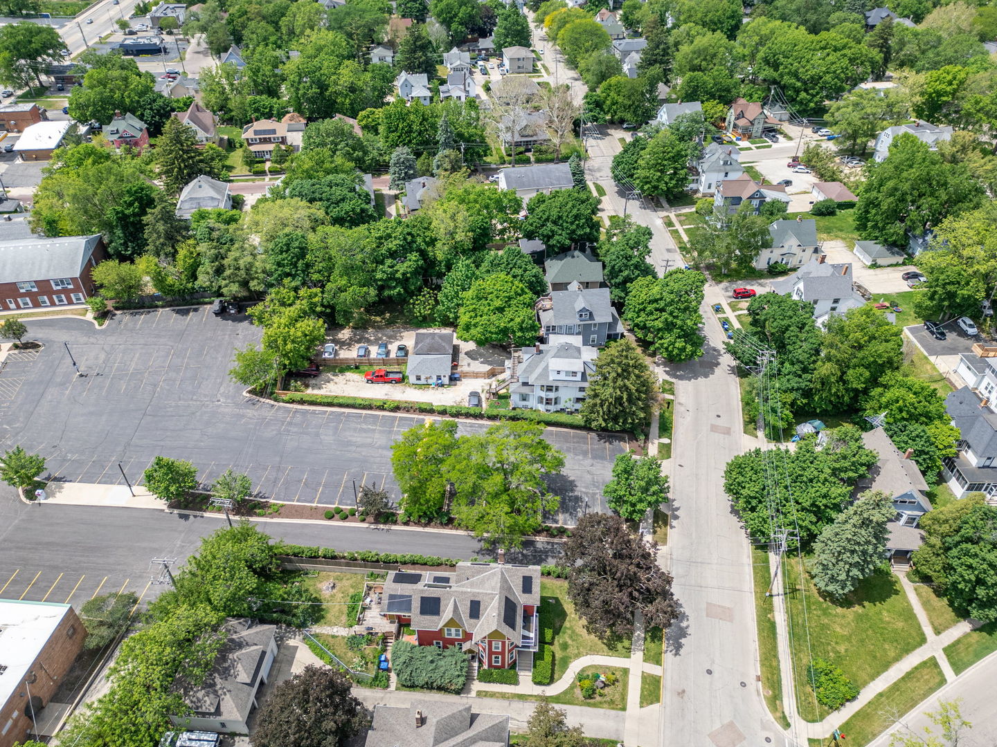 226 West Locust Street DeKalb, IL 60115 - Photo 35 of 40