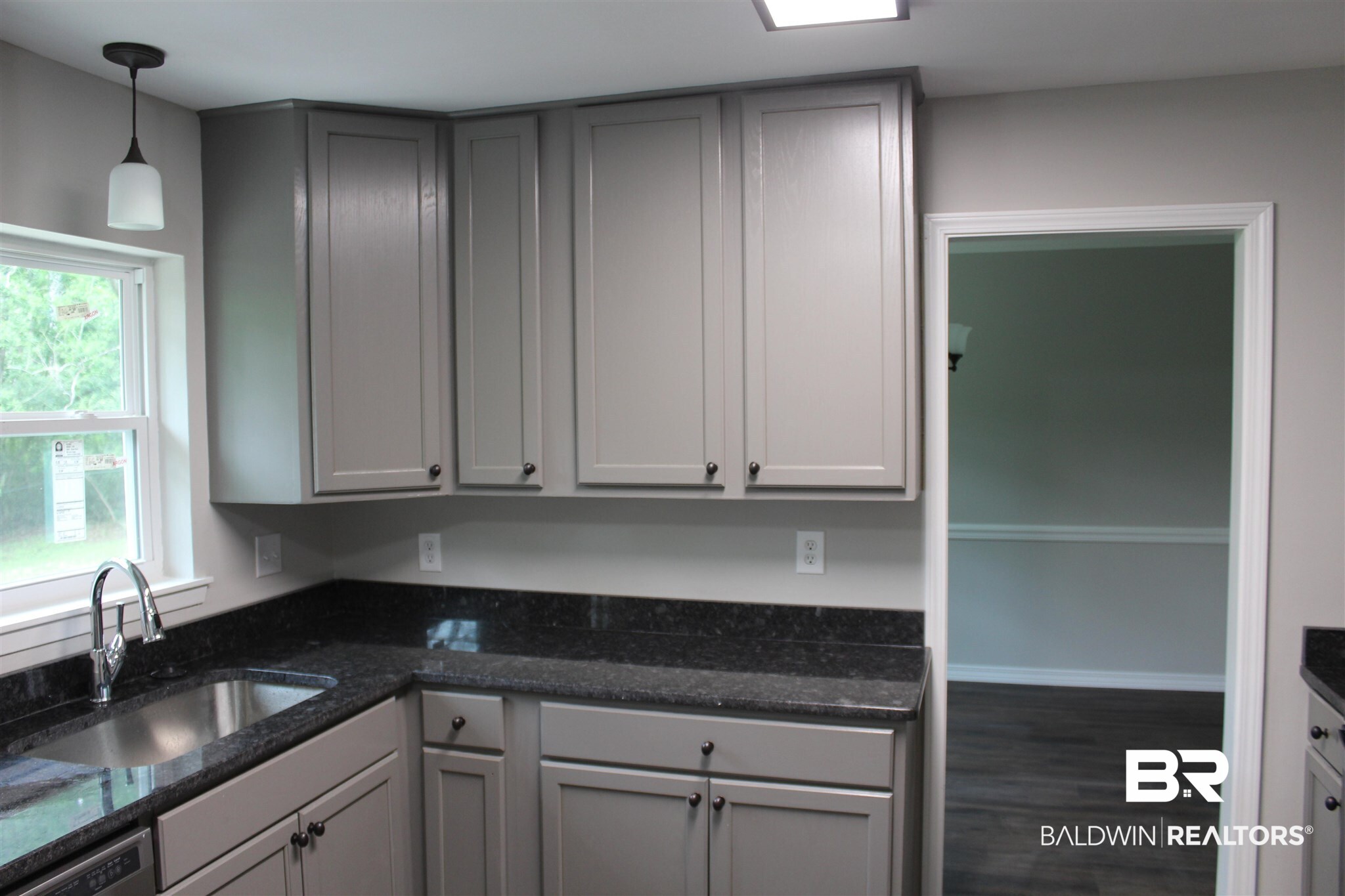 2519 Woodland Road Mobile, AL 36693 - Photo 3 of 12