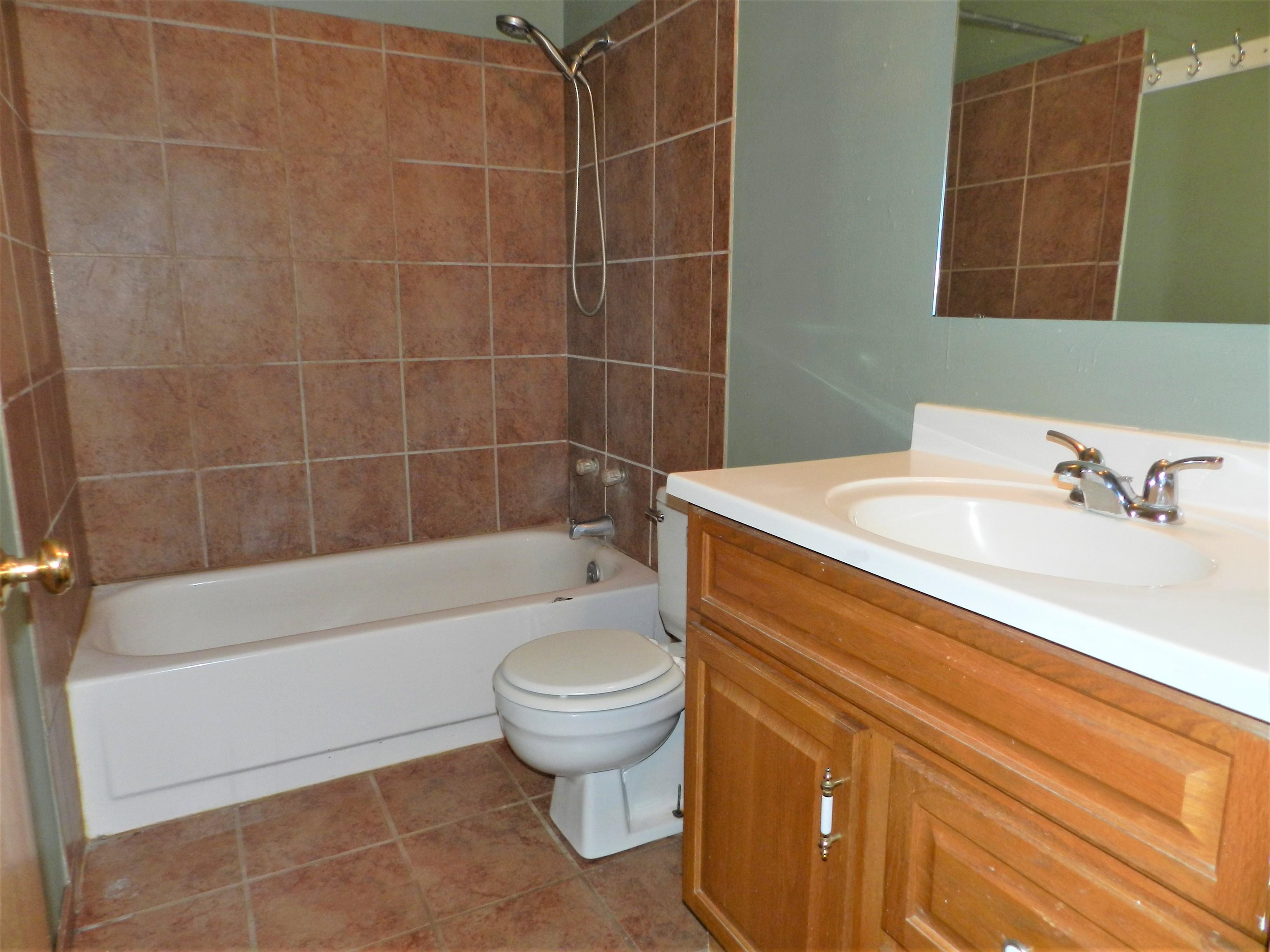 4013 Claire Street Madison, WI 53716 - Photo 11 of 20