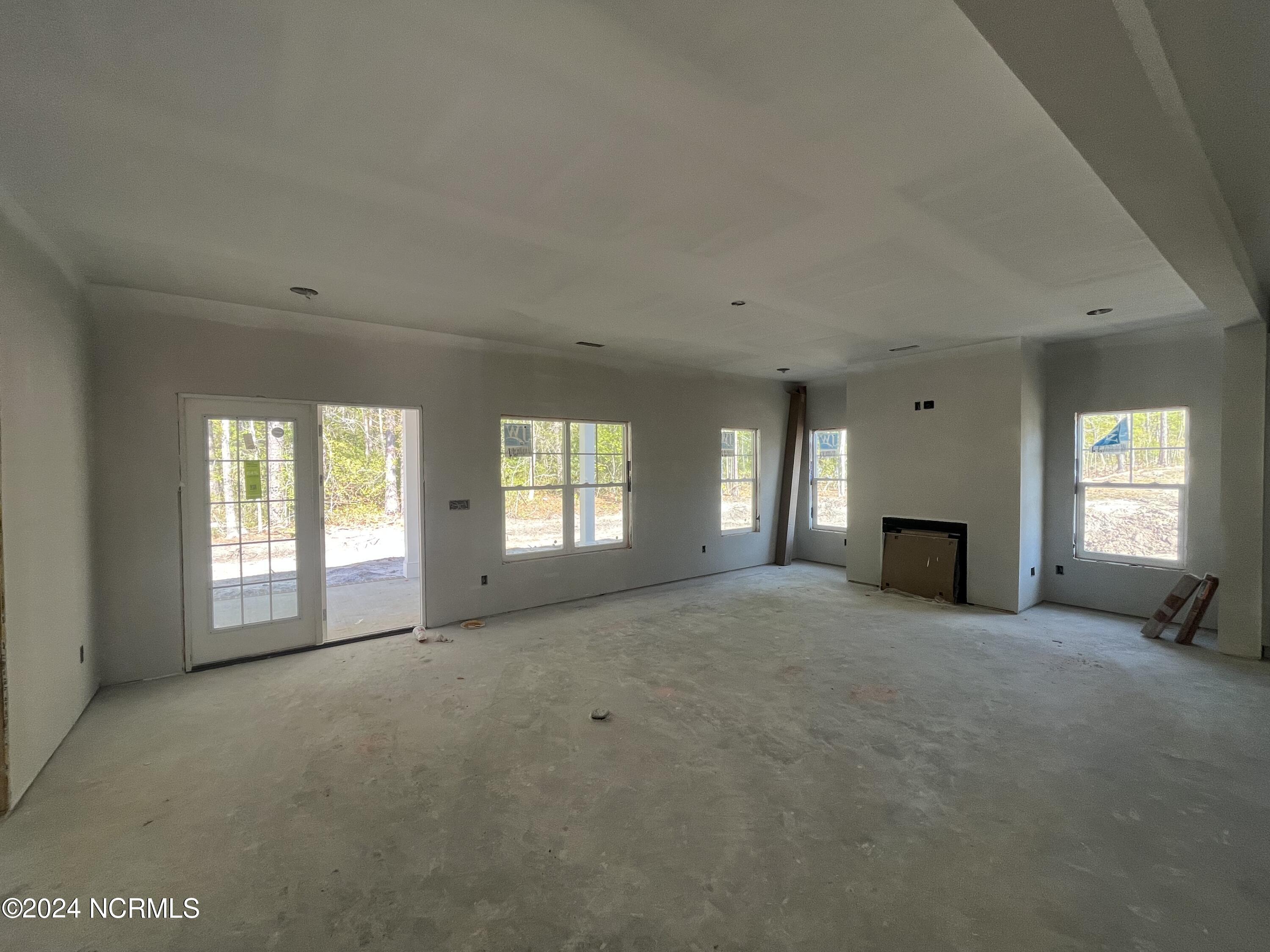 159 Allbrook Way Hampstead, NC 28443 - Photo 6 of 11 Great Room