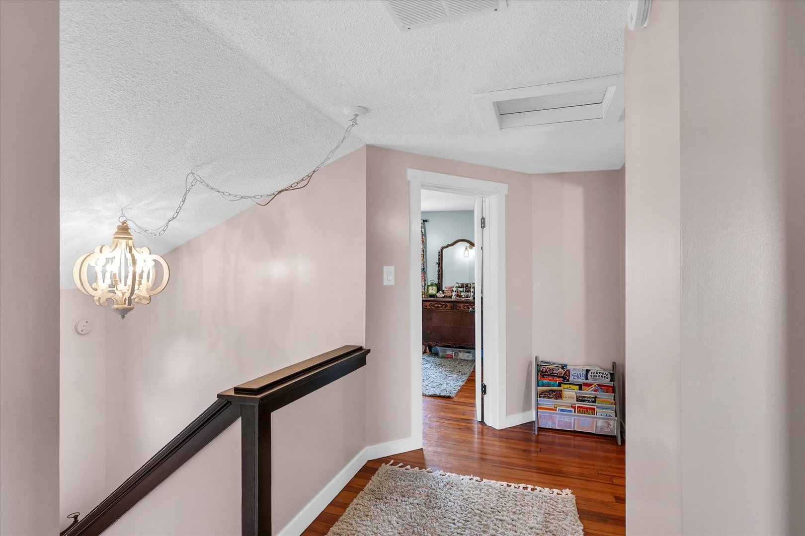55 North 2600E Road Rankin, IL 60960 - Photo 25 of 48 a view of an entryway with wooden floor