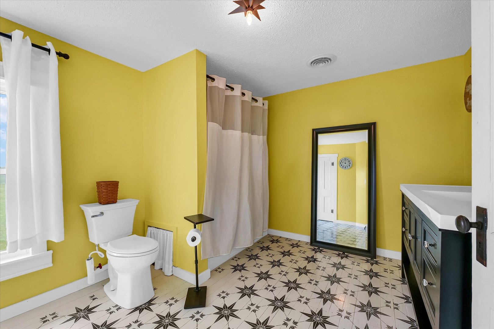 55 North 2600E Road Rankin, IL 60960 - Photo 28 of 48 a bathroom with a sink toilet and shower