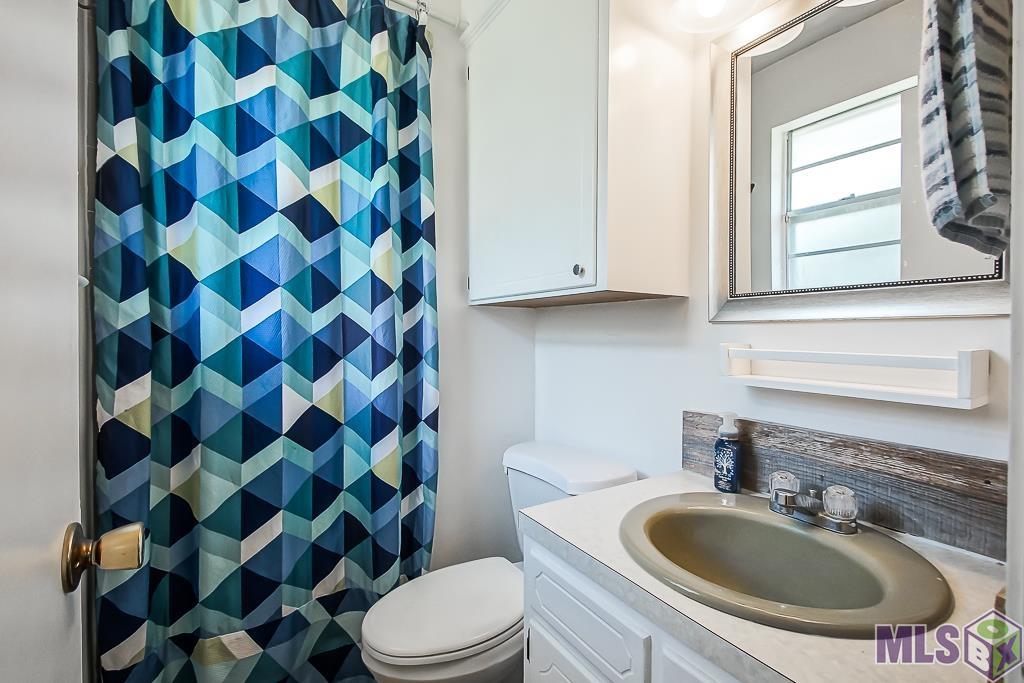 909 East Rome Street Gonzales, LA 70737 - Photo 17 of 25 Gallery Image 17