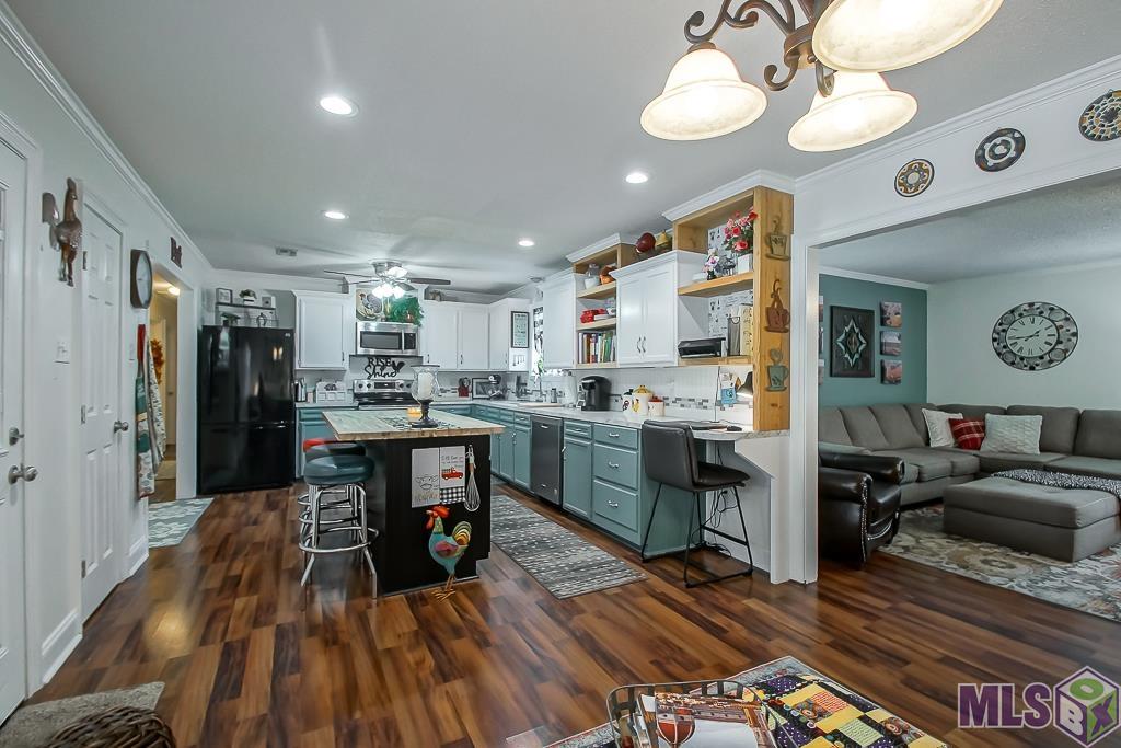 909 East Rome Street Gonzales, LA 70737 - Photo 7 of 25 Gallery Image 7