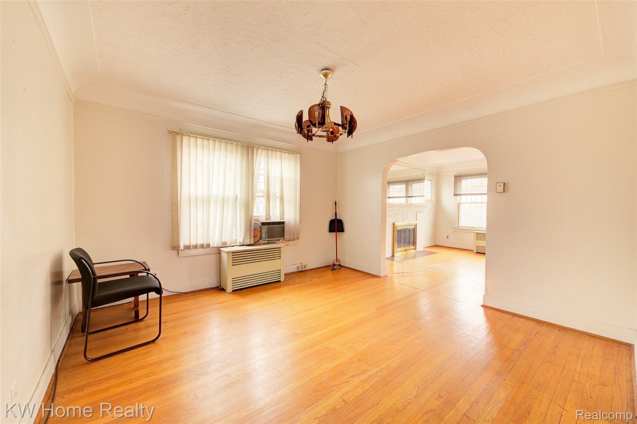 20251 Stratford Road Detroit, MI 48221 - Photo 28 of 42 930A8406_7_8.jpg