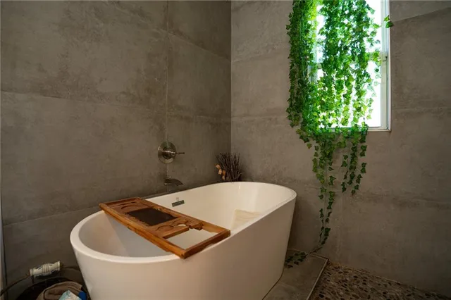 $319,000 | 2009 Center Street, Arabi, LA 70032