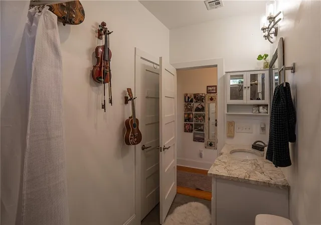 $319,000 | 2009 Center Street, Arabi, LA 70032