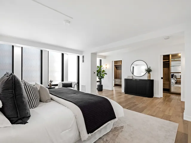 $1,299,900 | 200 East Delaware Place, Unit 8/9C, Chicago, IL 60611