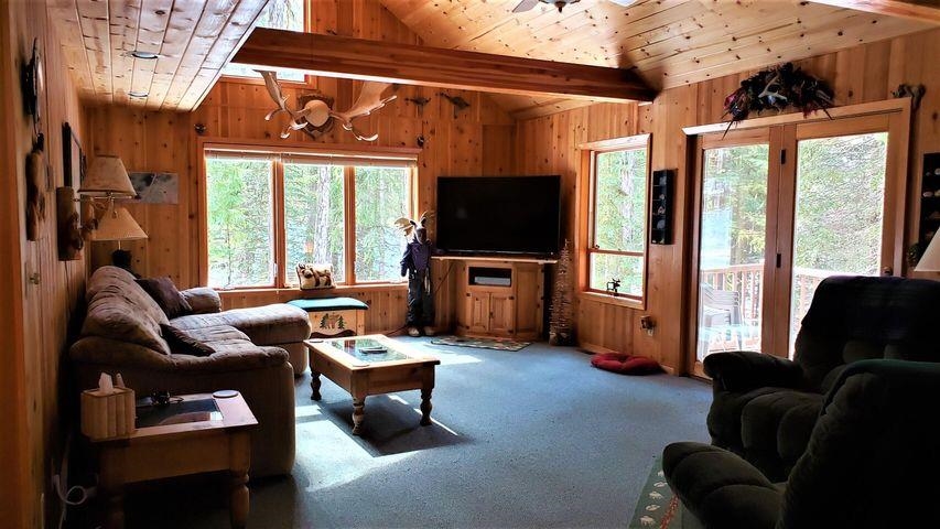 2526 Pend Oreille Lake Road Colville, WA 99114 - Photo 8 of 42 Gallery Image 8