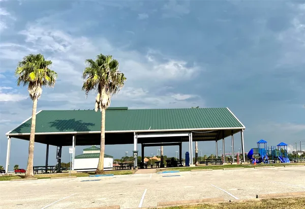$85,000 | 1003 B 24th Street, San Leon, TX 77539