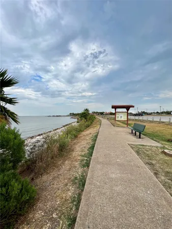$85,000 | 1003 B 24th Street, San Leon, TX 77539