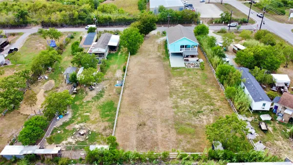 $85,000 | 1003 B 24th Street, San Leon, TX 77539