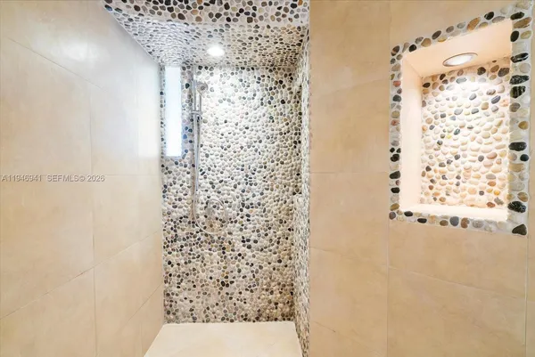 $4,300 | 21205 Northeast 37th Avenue, Unit 2204, Aventura, FL 33180