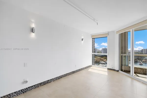 $4,300 | 21205 Northeast 37th Avenue, Unit 2204, Aventura, FL 33180