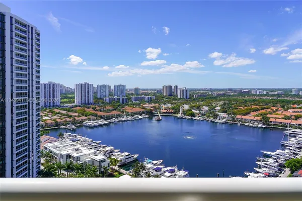 $4,300 | 21205 Northeast 37th Avenue, Unit 2204, Aventura, FL 33180