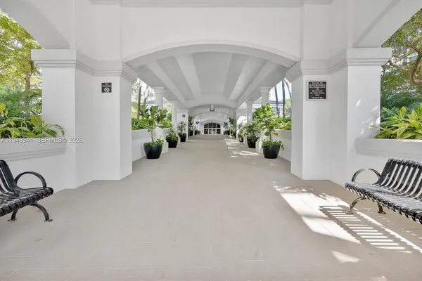 $4,300 | 21205 Northeast 37th Avenue, Unit 2204, Aventura, FL 33180