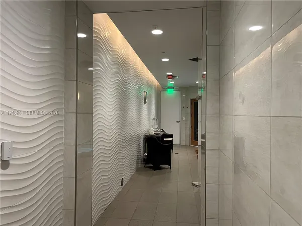 $4,300 | 21205 Northeast 37th Avenue, Unit 2204, Aventura, FL 33180