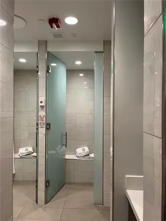 $4,300 | 21205 Northeast 37th Avenue, Unit 2204, Aventura, FL 33180