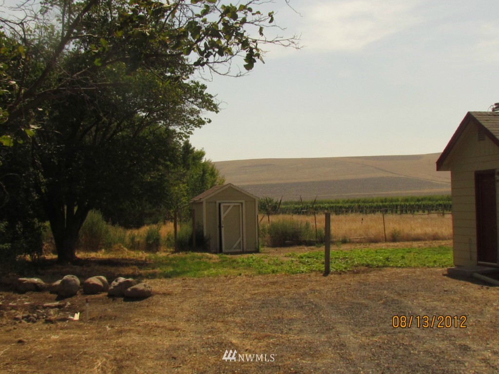 2595 West Bench Road Othello, WA 99344 - Photo 11 of 12