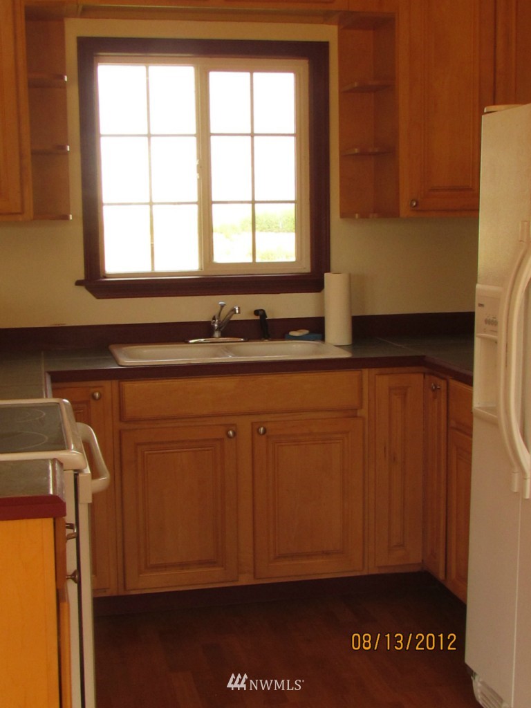 2595 West Bench Road Othello, WA 99344 - Photo 4 of 12
