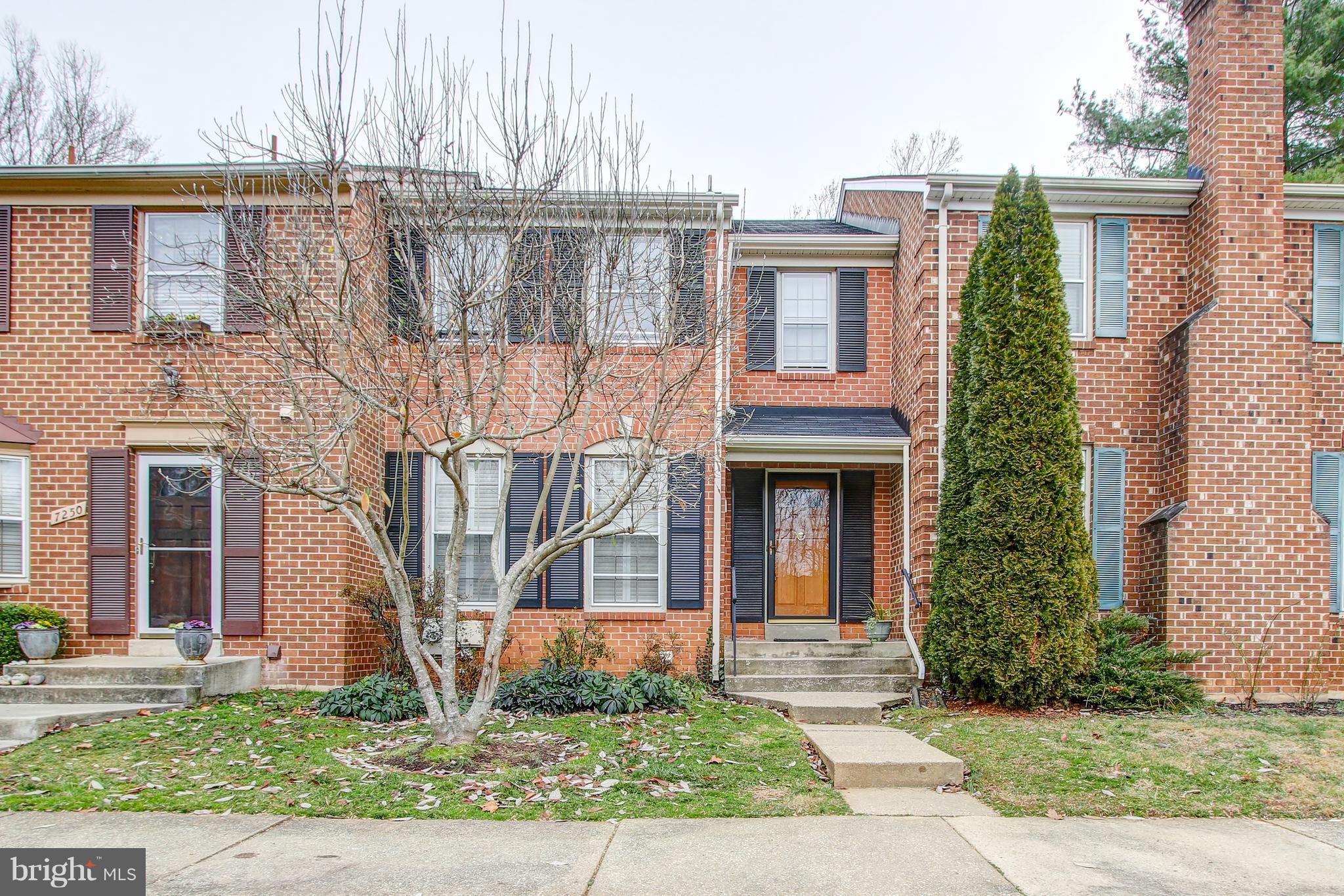 7252 Greentree Road Bethesda, MD 20817 - Photo 1 of 33 Entrance