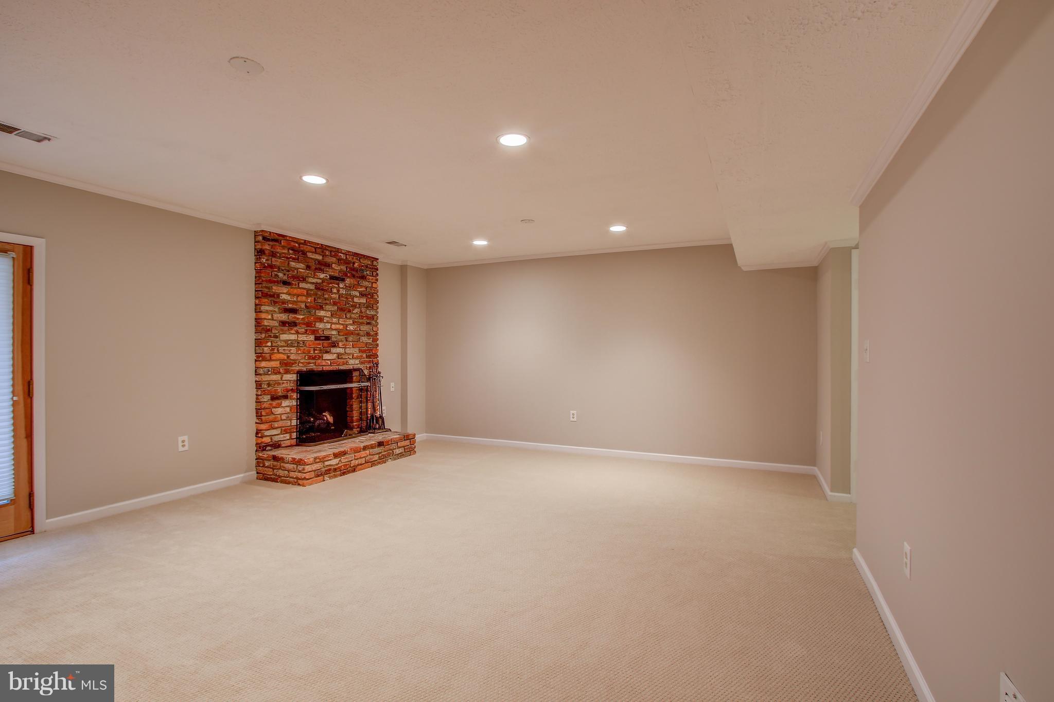 7252 Greentree Road Bethesda, MD 20817 - Photo 28 of 33 Gallery Image 28