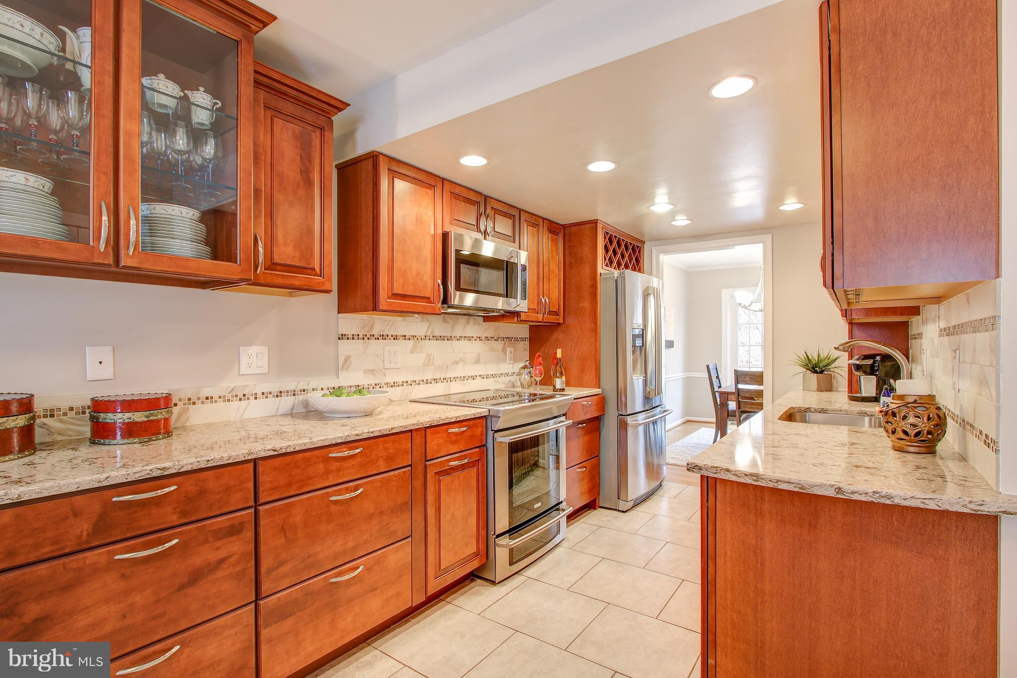 7252 Greentree Road Bethesda, MD 20817 - Photo 5 of 33 Gallery Image 5