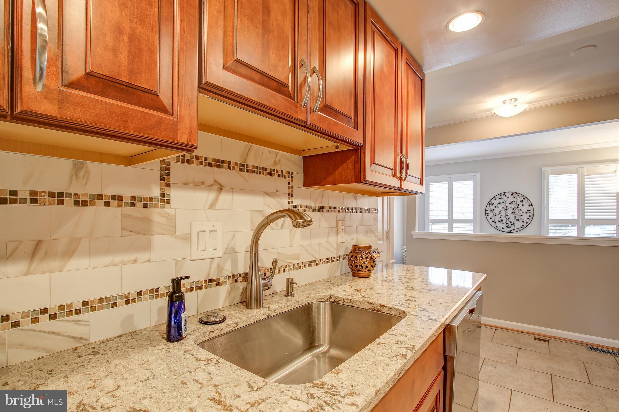 7252 Greentree Road Bethesda, MD 20817 - Photo 9 of 33 Gallery Image 9