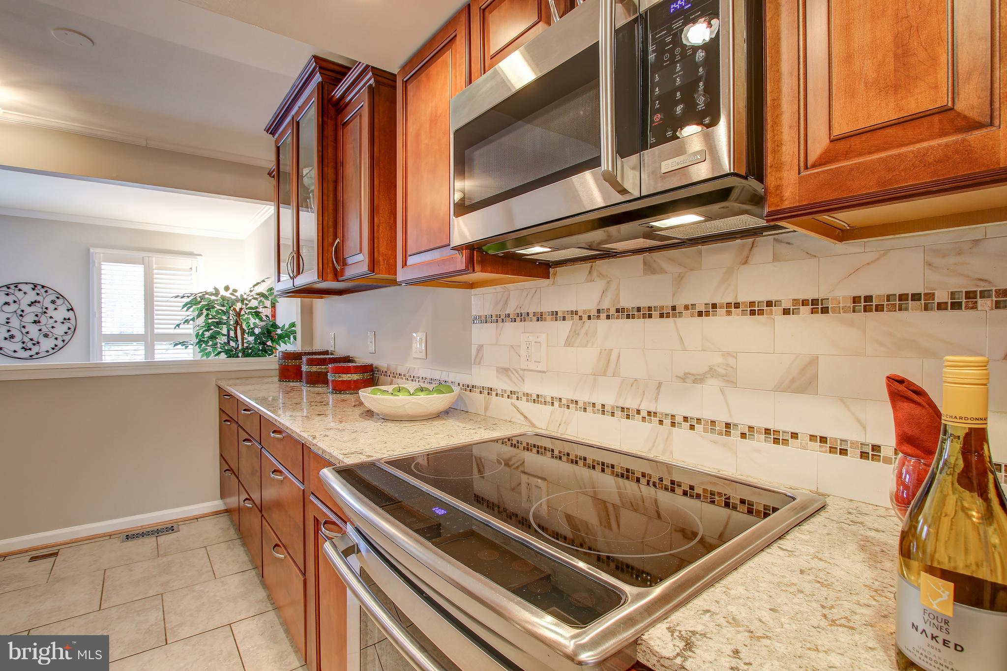 7252 Greentree Road Bethesda, MD 20817 - Photo 10 of 33 Gallery Image 10