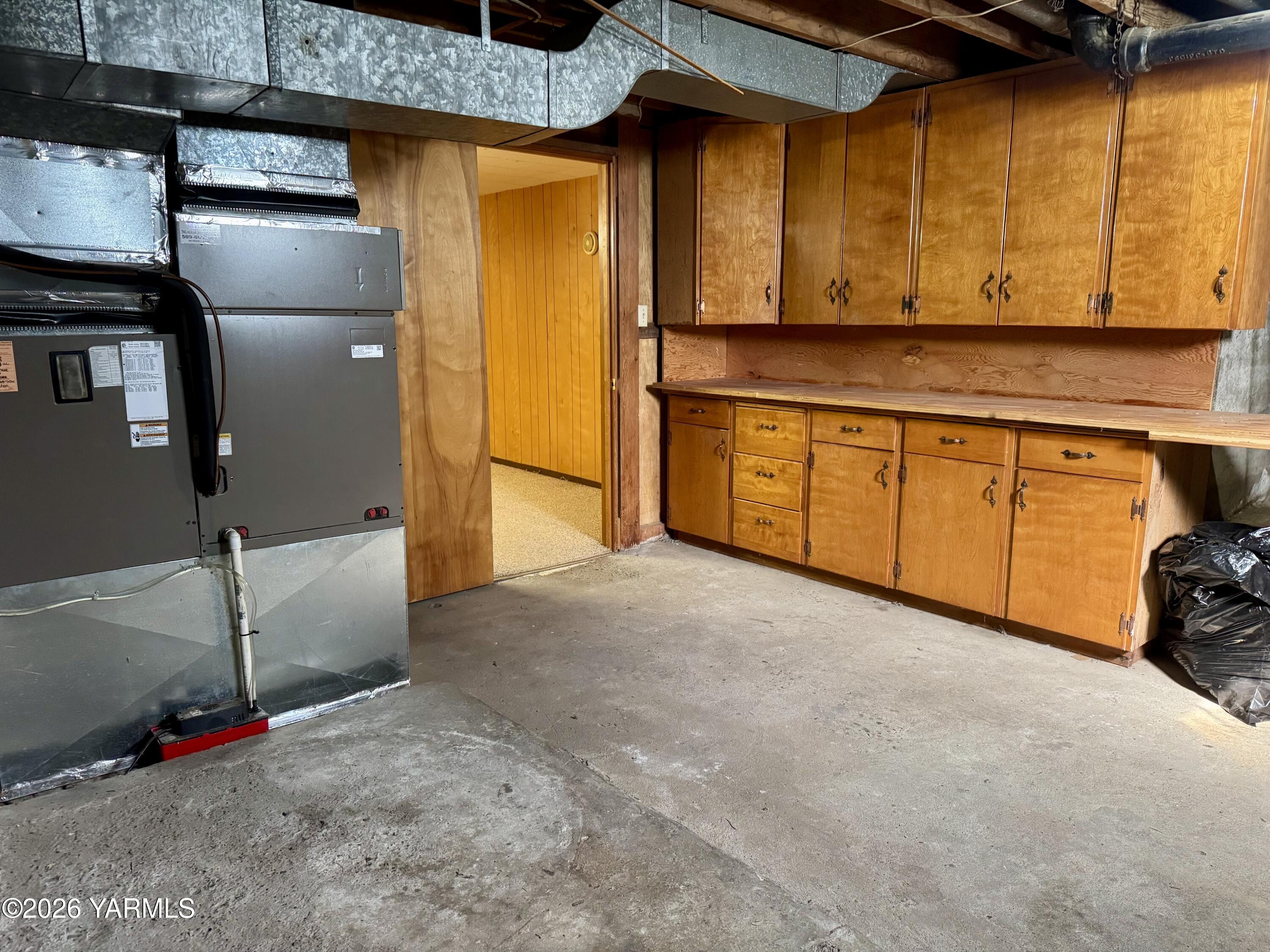 7801 Campbell Road, Unit 1 Toppenish, WA 98948 - Photo 31 of 44 Utility/Hobby Room