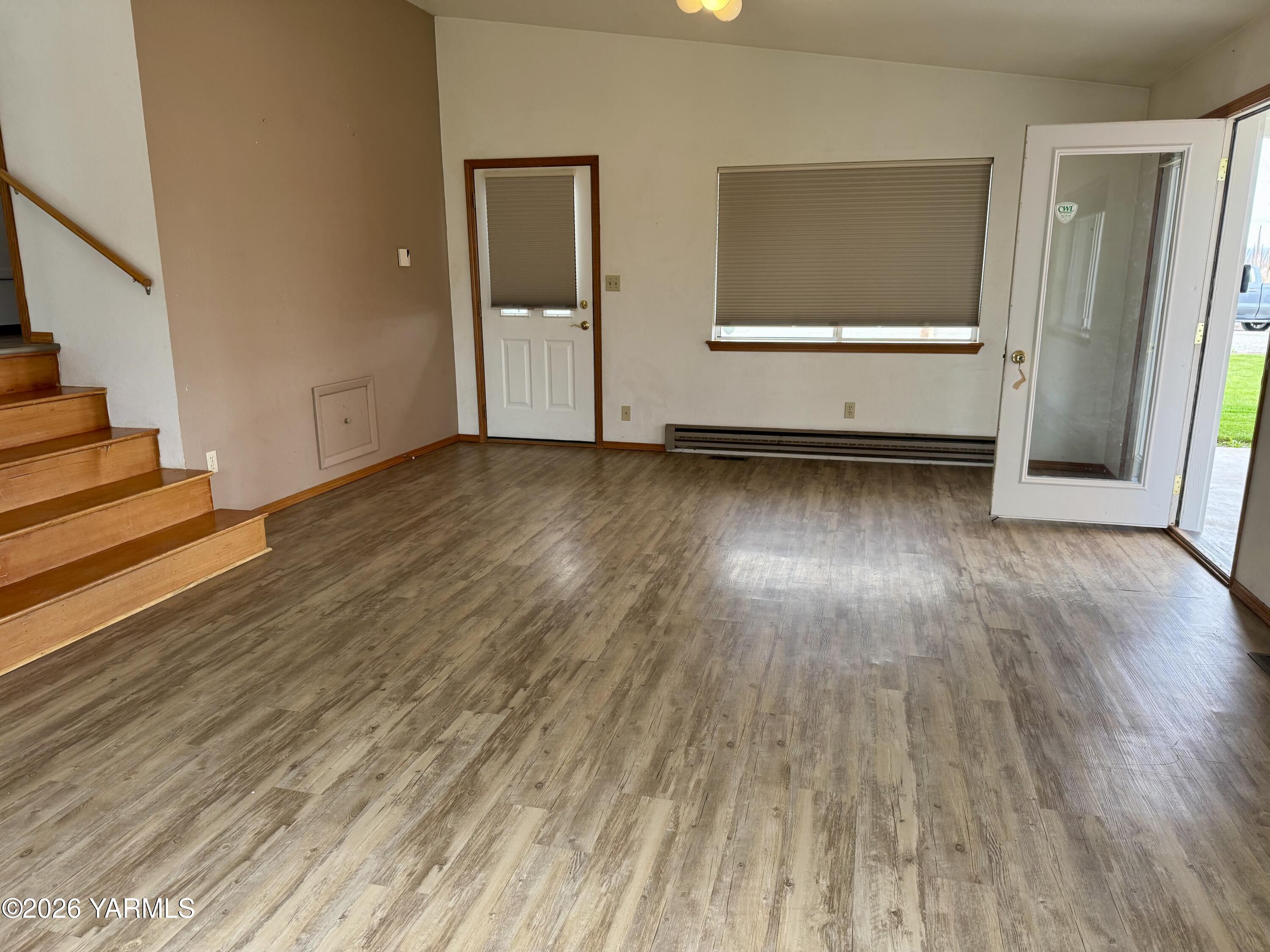 7801 Campbell Road, Unit 1 Toppenish, WA 98948 - Photo 10 of 44 Family Room
