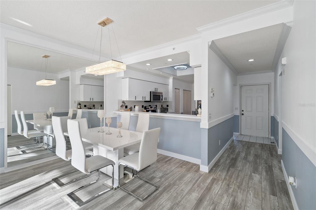 9611 Castle Point Drive, Unit 912 Sarasota, FL 34238 - Photo 14 of 31