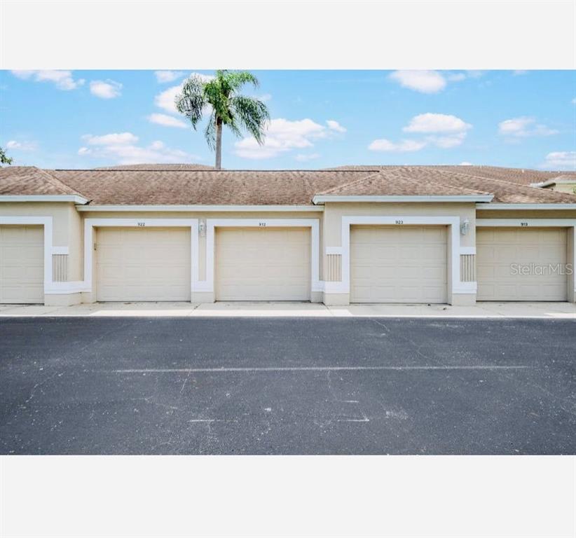 9611 Castle Point Drive, Unit 912 Sarasota, FL 34238 - Photo 19 of 31